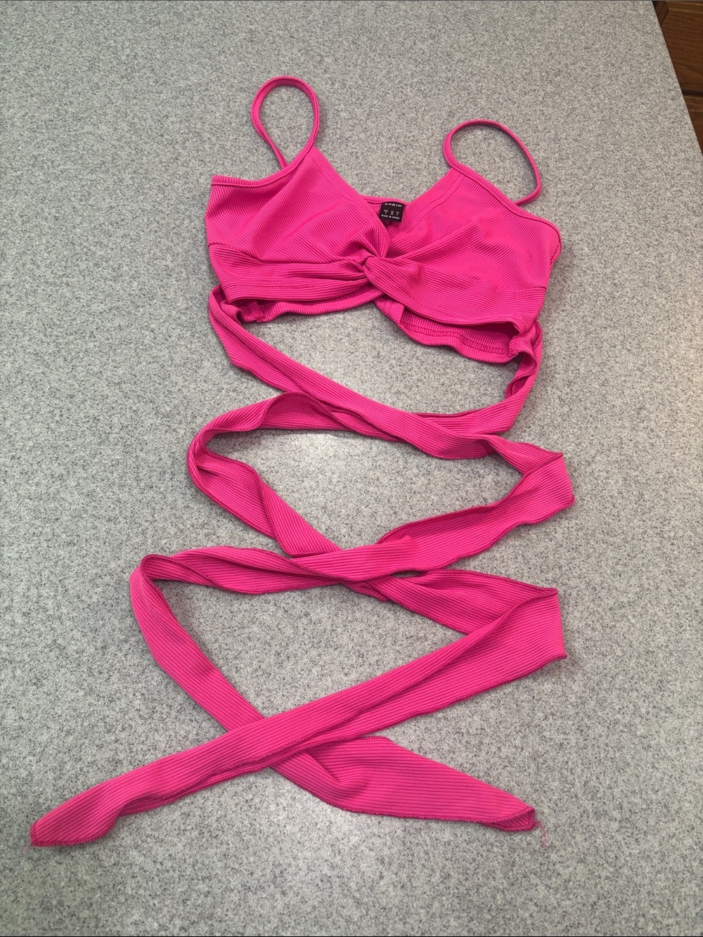 SHEIN Fuchsia Ribbed Knot Front Wrap Tank